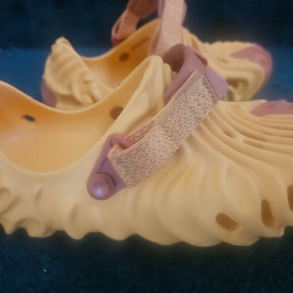 Salehe Bembury x Crocs Pollex Clog - Picture 2 of 3